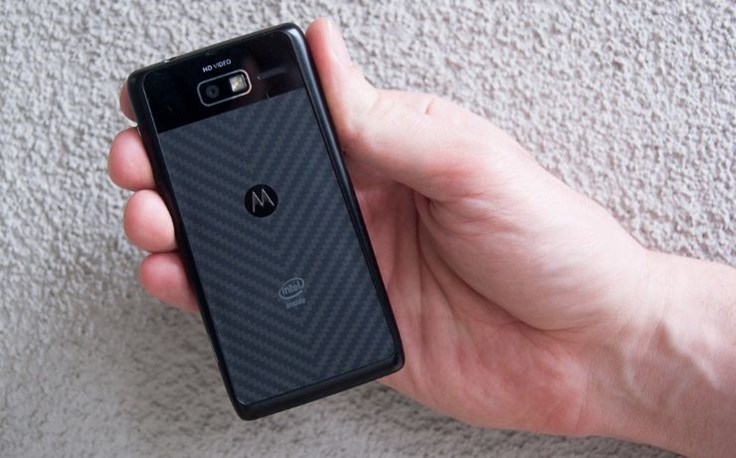 Motorola RAZR i (4).jpg